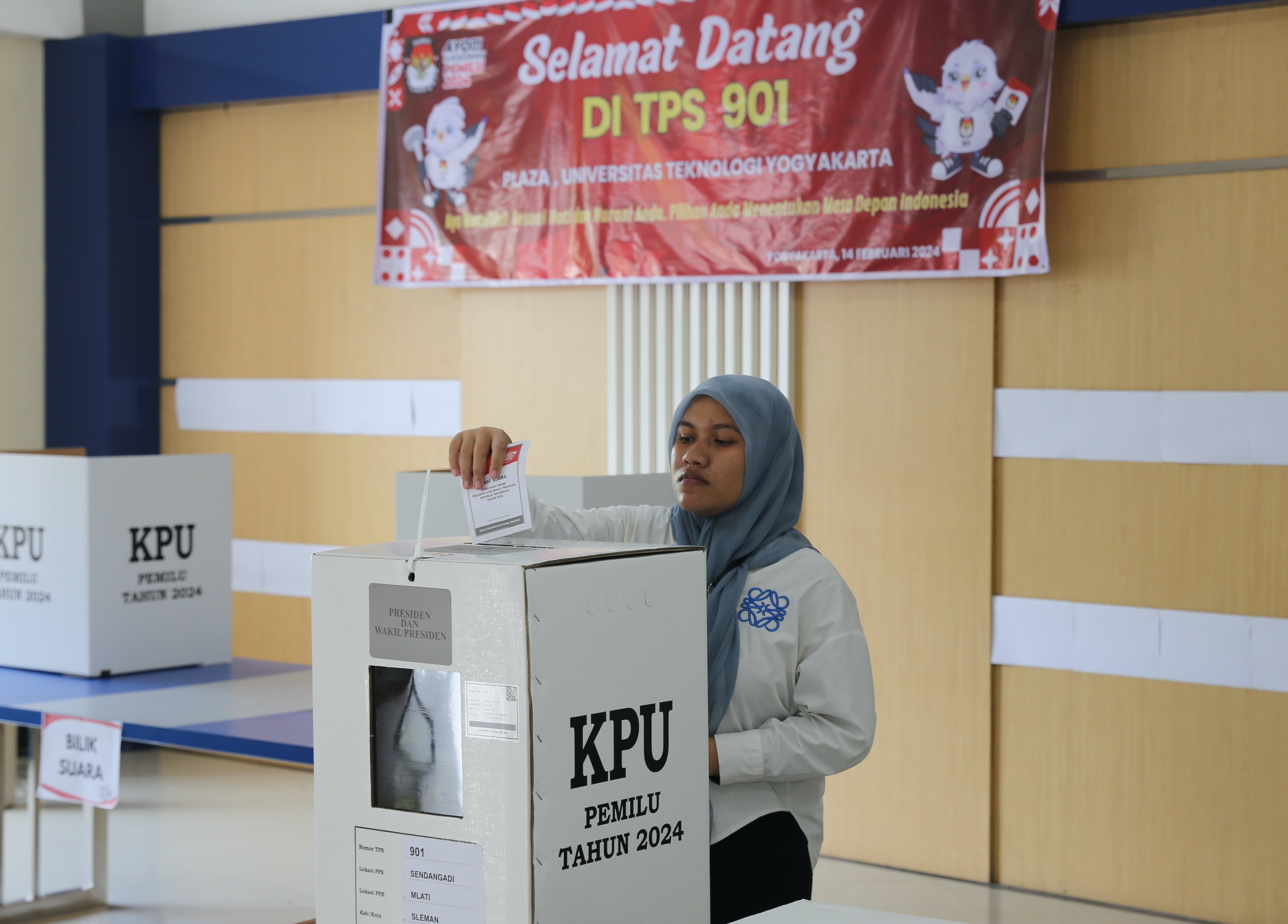 Fasilitasi Mahasiswa UTY untuk Mengikuti Pemilu 2024, KPU Sleman Hadirkan TPS Lokasi Khusus di Kampus 1 UTY