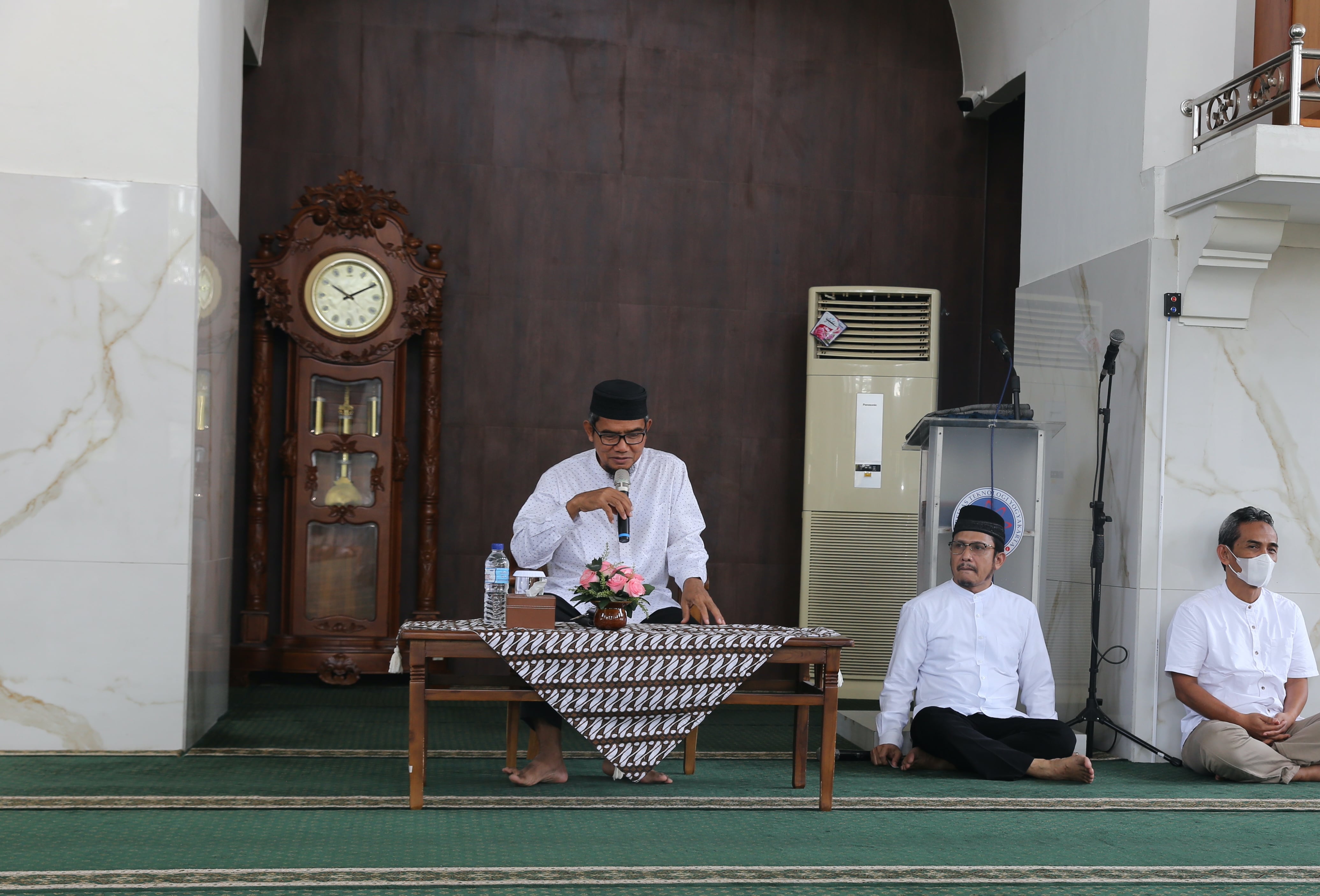 Pengajian Menjelang Ramadhan: Sambut dengan Riang Gembira