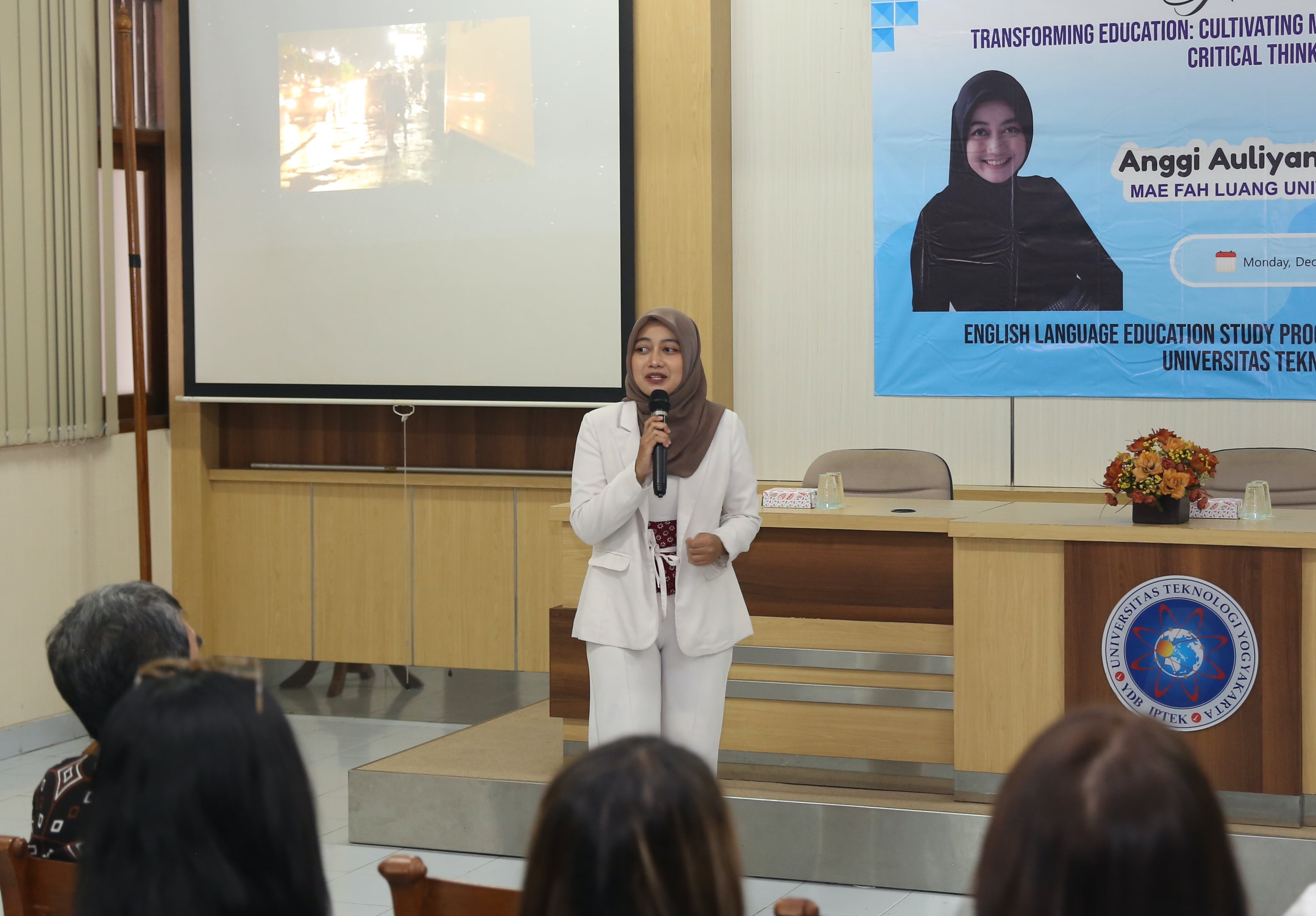 Hadirkan Dosen dari Thailand, Prodi Pendidikan Bahasa Inggris UTY Gelar Kembali Kegiatan Guest Lecture